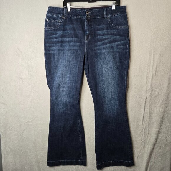 Lucky Brand Dark Blue Flare Jeans - Picture 15 of 15